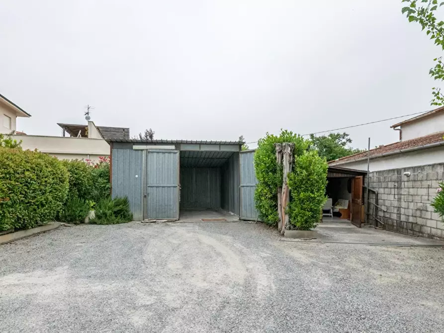 Immagine 51 di Casa indipendente in vendita  a Ponsacco