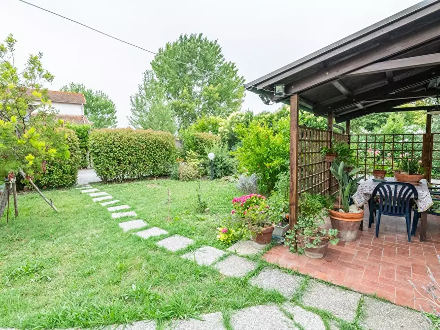 Immagine 7 di Casa indipendente in vendita  a Ponsacco