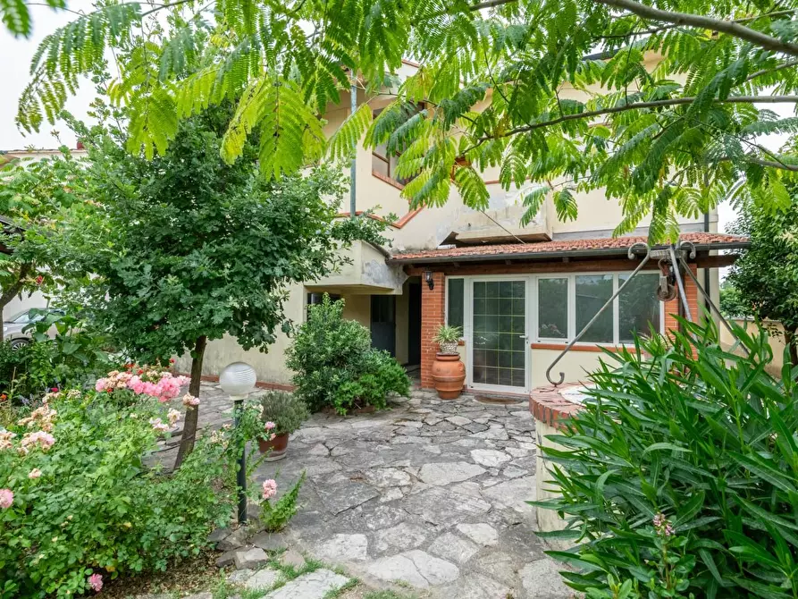 Immagine 9 di Casa indipendente in vendita  a Ponsacco