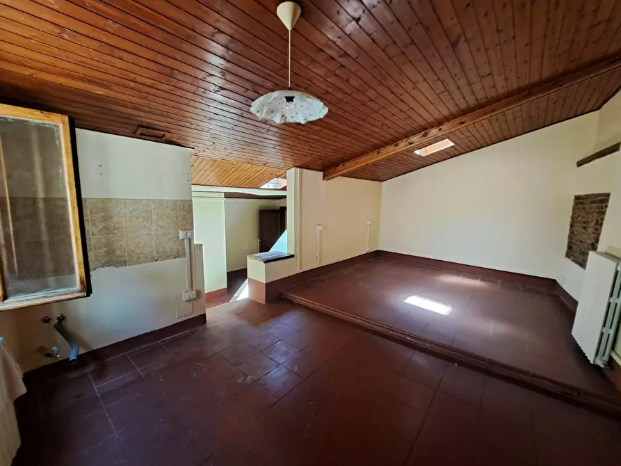 Immagine 11 di Appartamento in vendita  a Peccioli