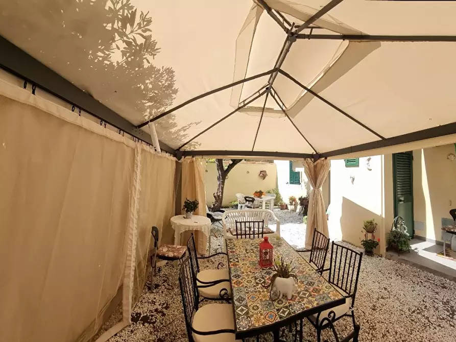 Immagine 3 di Appartamento in vendita  a Livorno