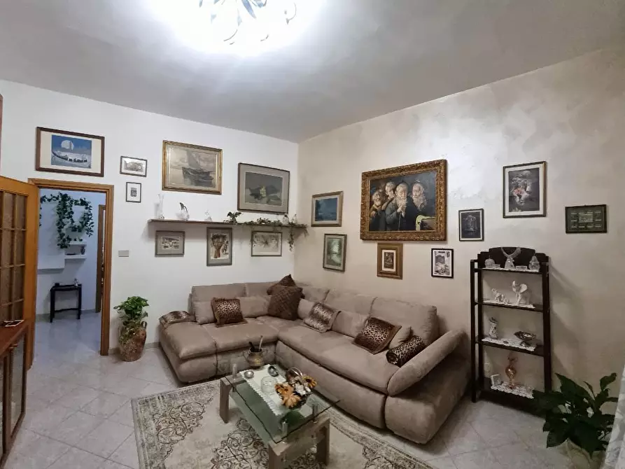 Immagine 20 di Appartamento in vendita  a Livorno