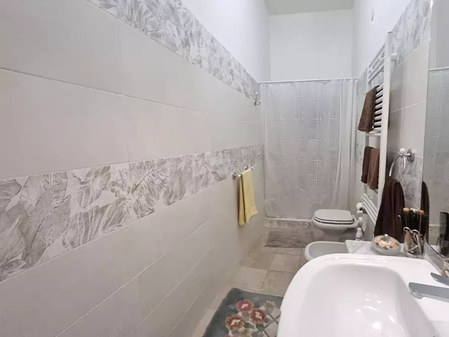 Immagine 24 di Appartamento in vendita  a Livorno