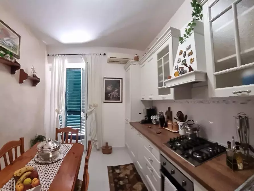 Immagine 7 di Appartamento in vendita  a Livorno