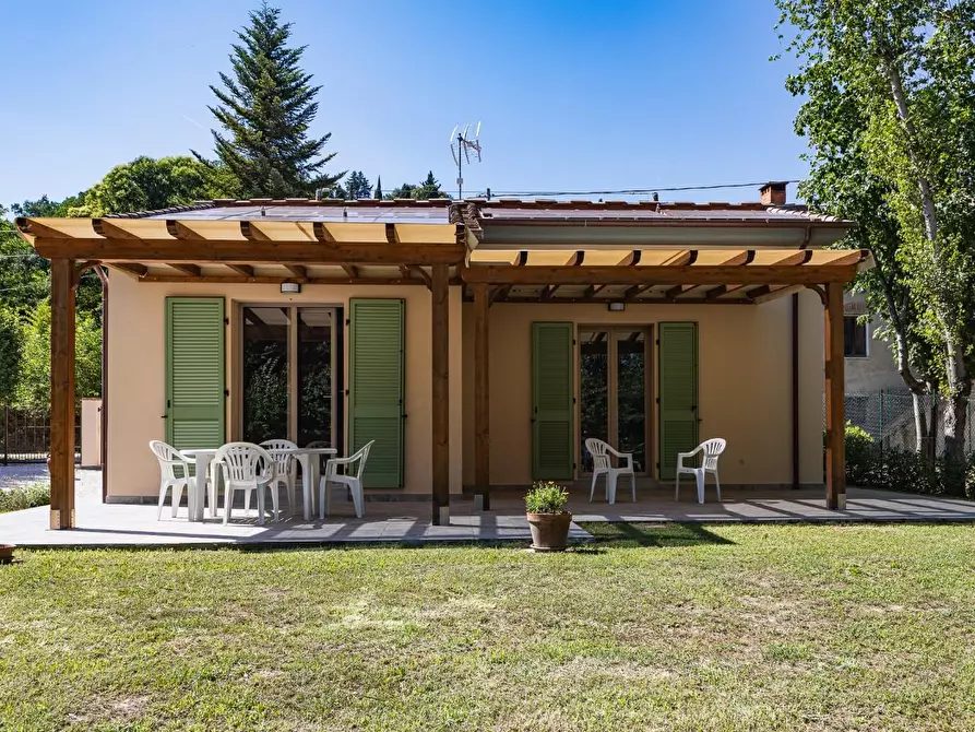 Immagine 28 di Villa in vendita  a Vicopisano