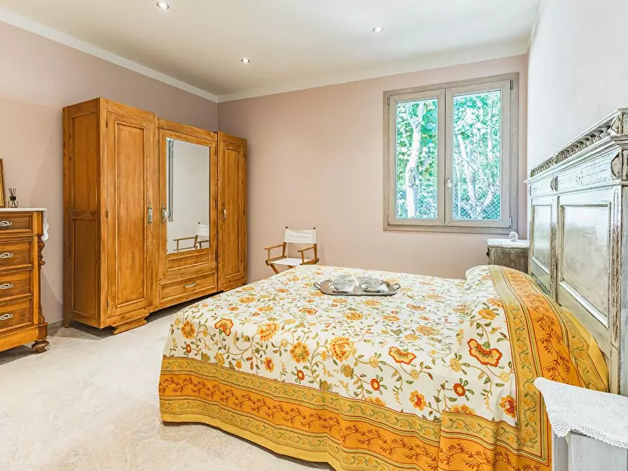 Immagine 14 di Villa in vendita  a Vicopisano