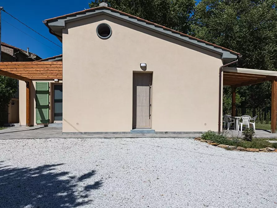 Immagine 30 di Villa in vendita  a Vicopisano