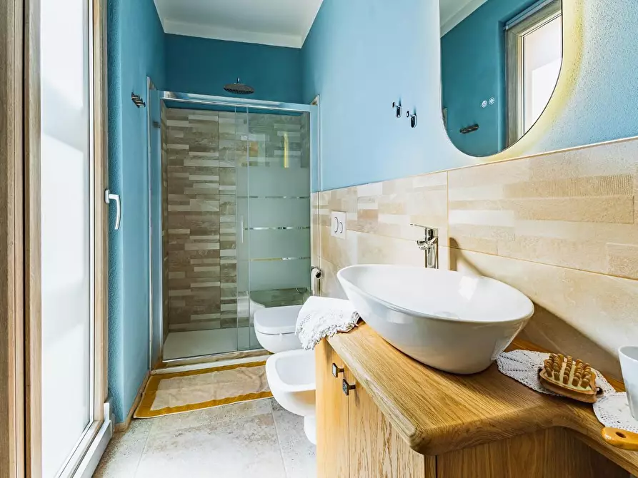 Immagine 11 di Villa in vendita  a Vicopisano