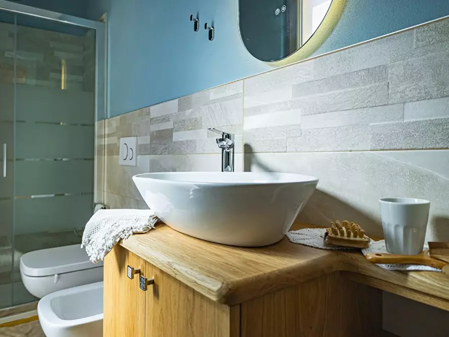 Immagine 13 di Villa in vendita  a Vicopisano