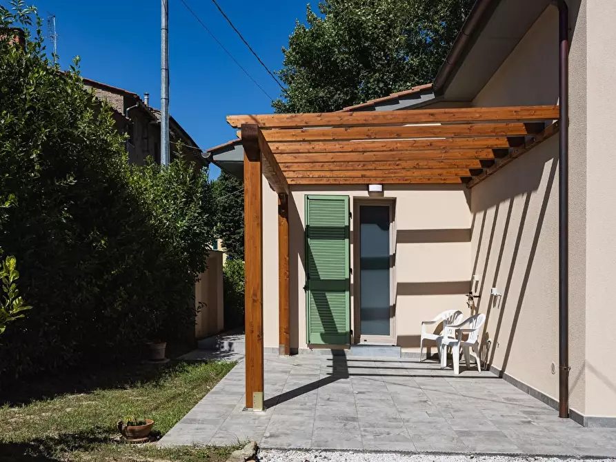 Immagine 37 di Villa in vendita  a Vicopisano