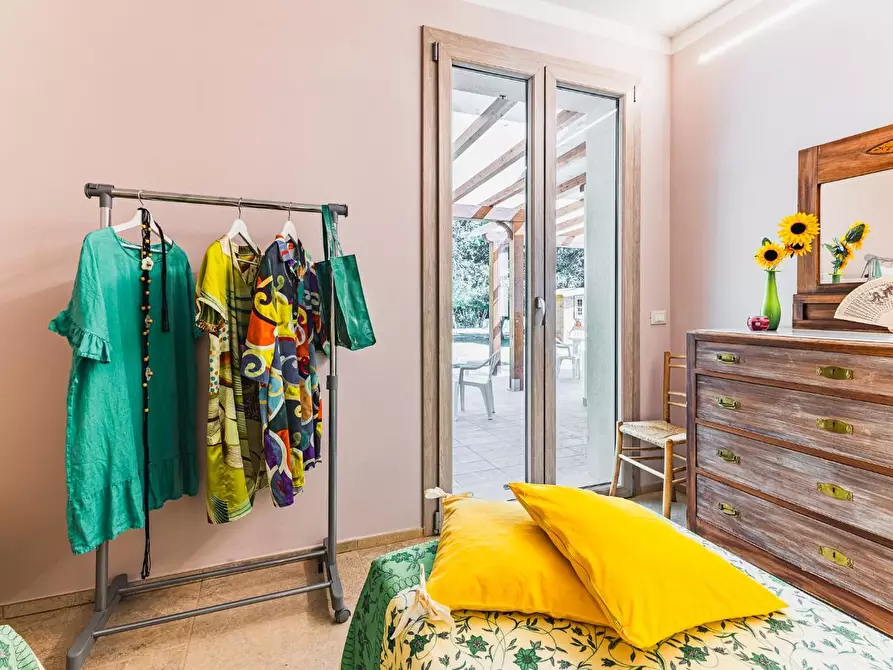 Immagine 22 di Villa in vendita  a Vicopisano