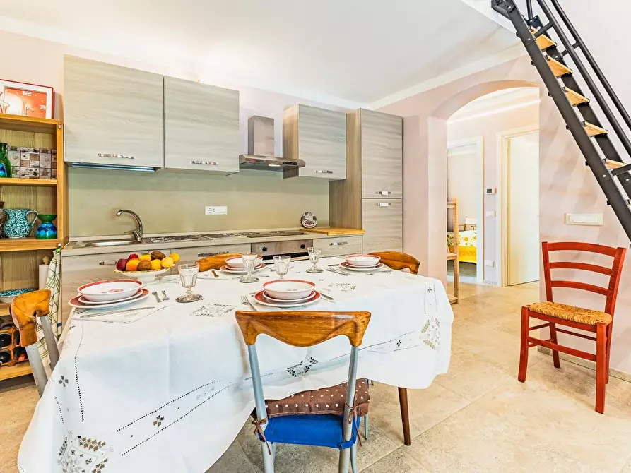 Immagine 4 di Villa in vendita  a Vicopisano