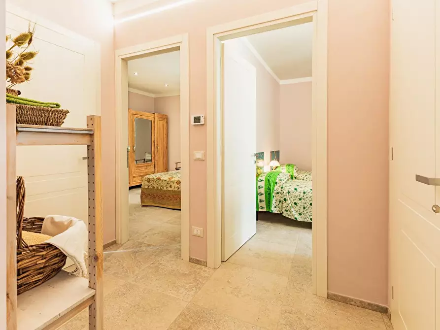 Immagine 9 di Villa in vendita  a Vicopisano