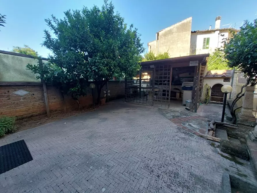 Immagine 18 di Appartamento in vendita  a Casciana Terme Lari