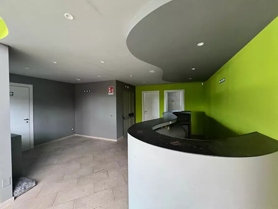 Immagine 6 di Locale commerciale in affitto  a Pisa