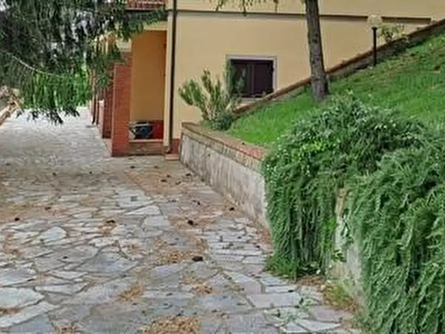 Immagine 1 di Casa bifamiliare in affitto  a Fosdinovo