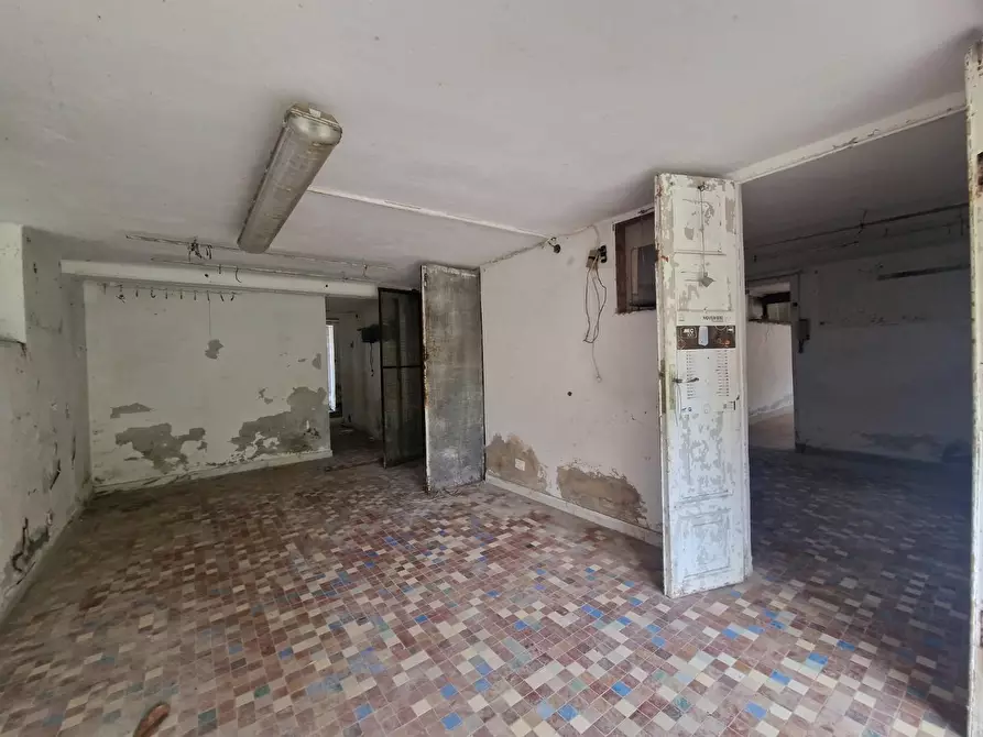 Immagine 37 di Casa indipendente in vendita  a Carrara