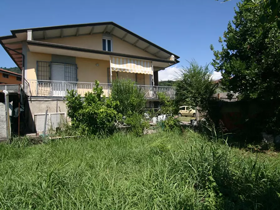 Immagine 3 di Casa indipendente in vendita  a Carrara