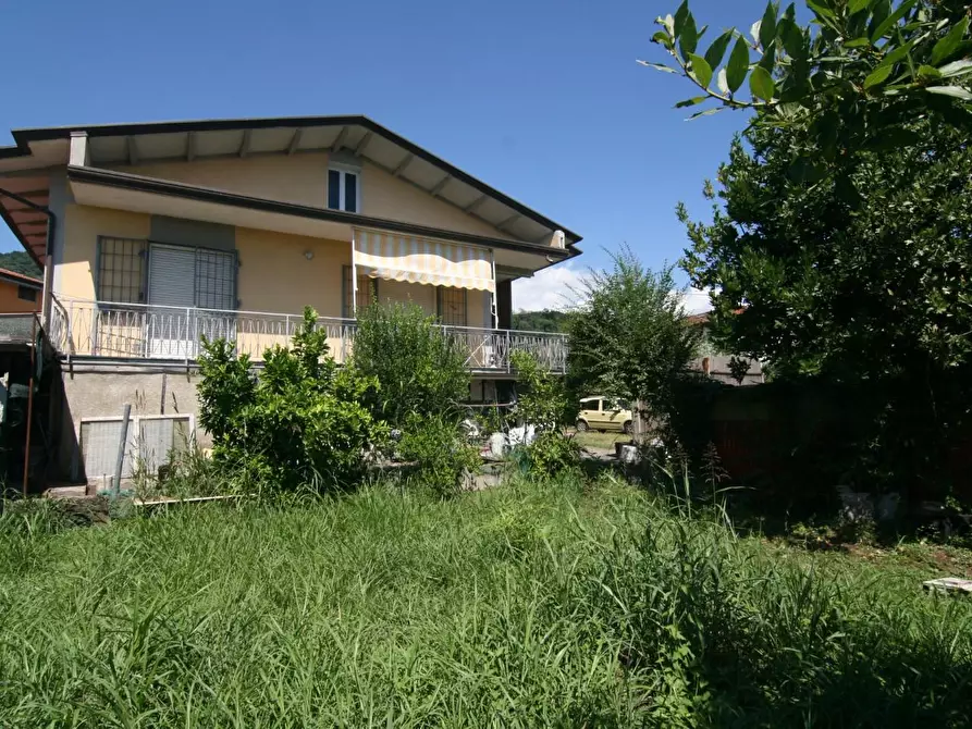 Immagine 1 di Casa indipendente in vendita  a Carrara