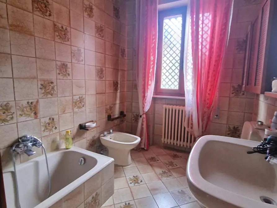 Immagine 32 di Casa indipendente in vendita  a Carrara
