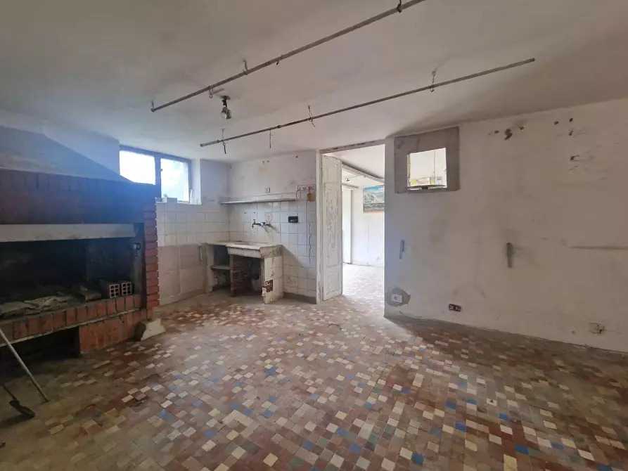 Immagine 38 di Casa indipendente in vendita  a Carrara