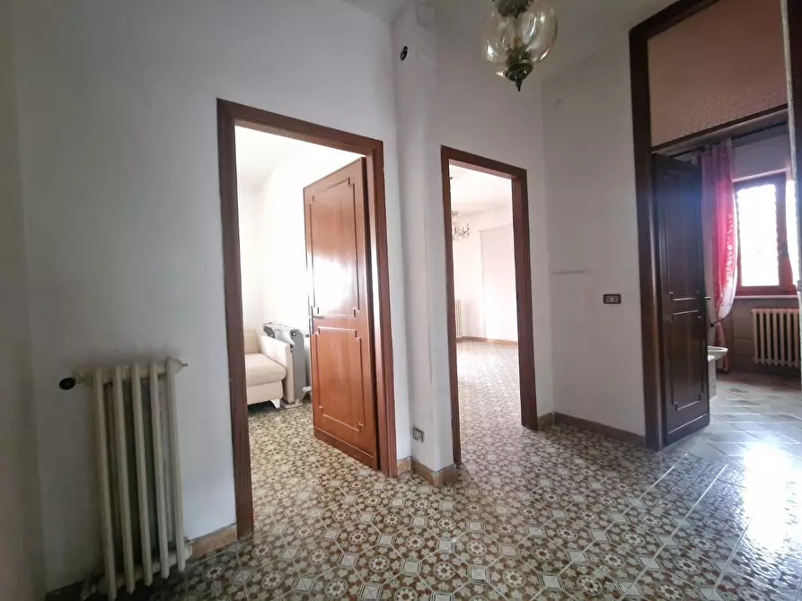 Immagine 19 di Casa indipendente in vendita  a Carrara