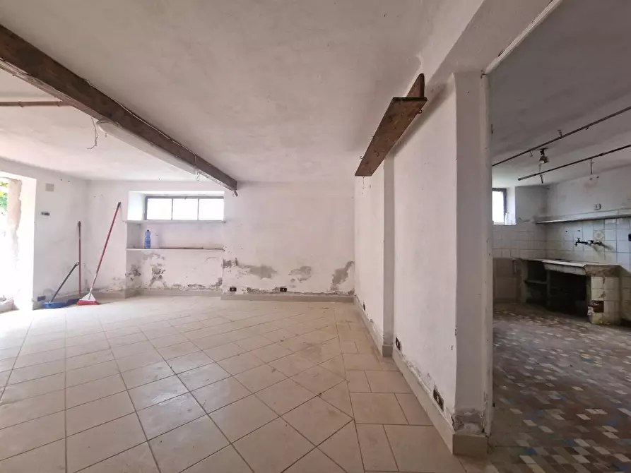 Immagine 36 di Casa indipendente in vendita  a Carrara