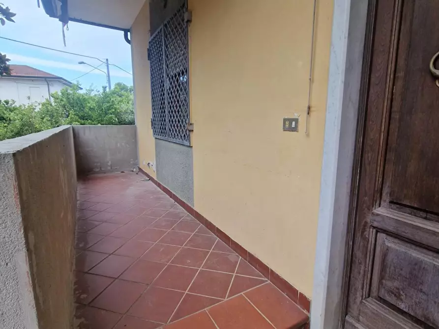 Immagine 8 di Casa indipendente in vendita  a Carrara