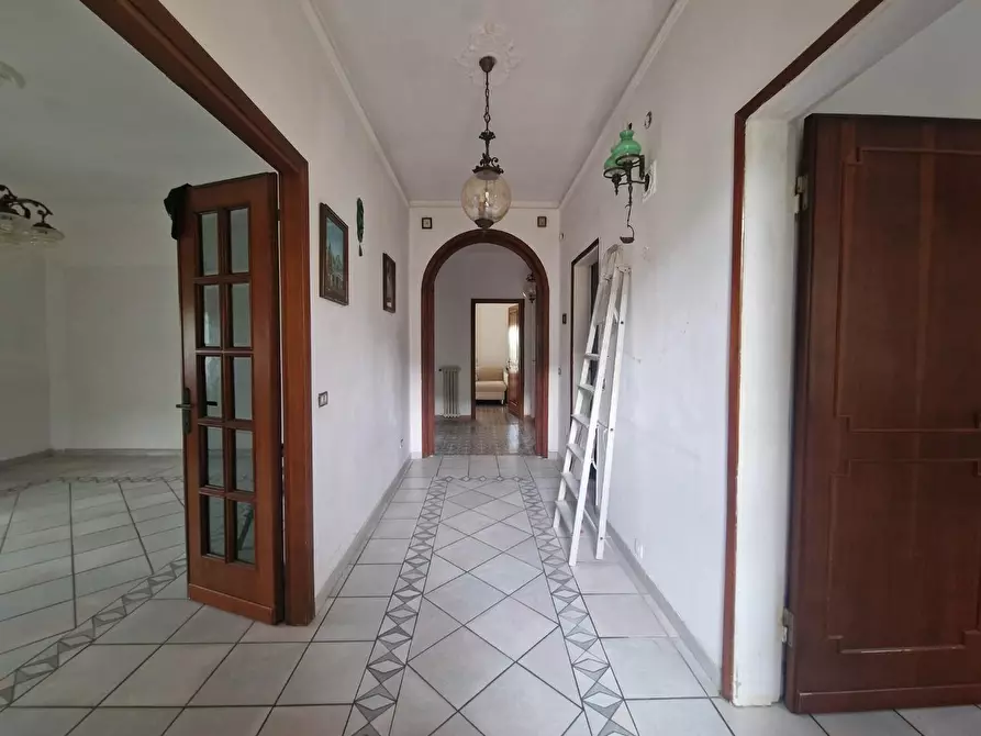Immagine 9 di Casa indipendente in vendita  a Carrara