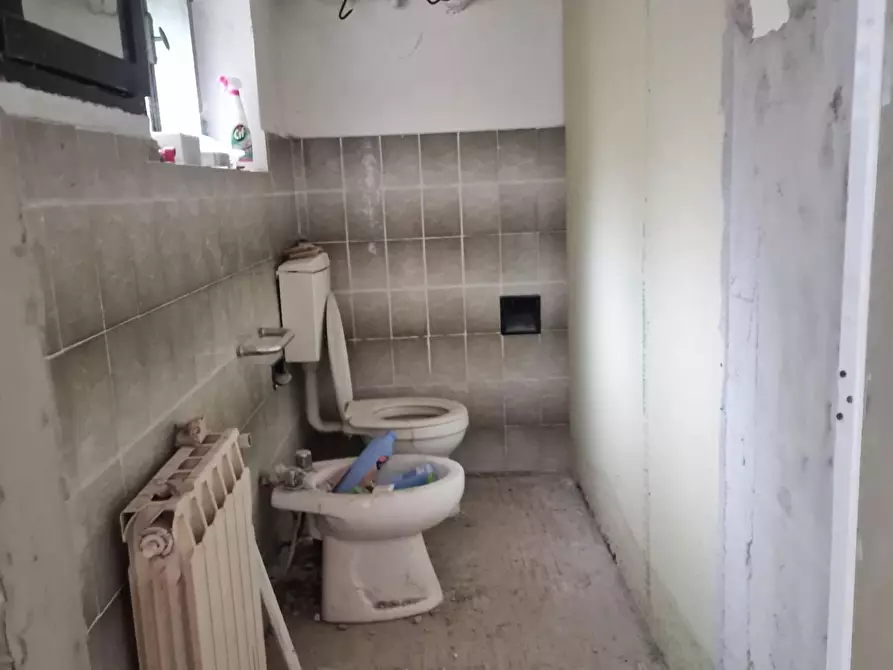 Immagine 41 di Casa indipendente in vendita  a Carrara