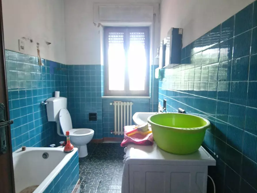 Immagine 27 di Casa indipendente in vendita  a Carrara