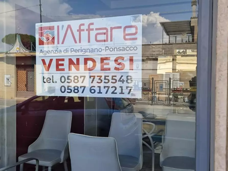 Immagine 25 di Locale commerciale in vendita  a Ponsacco