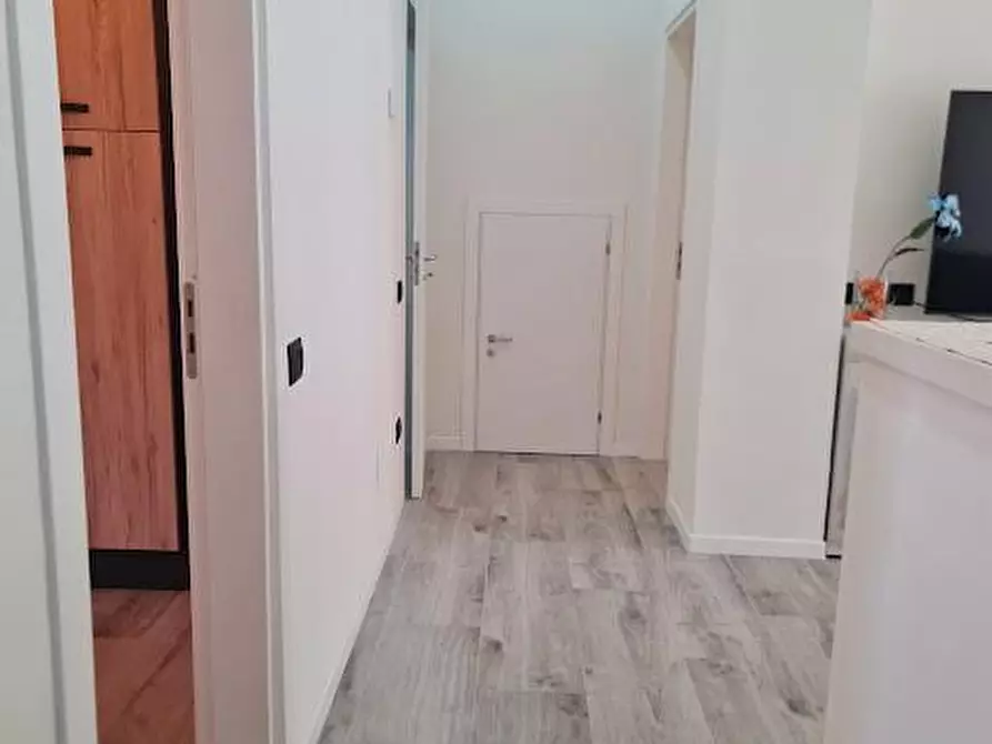 Immagine 24 di Appartamento in vendita  a Carrara