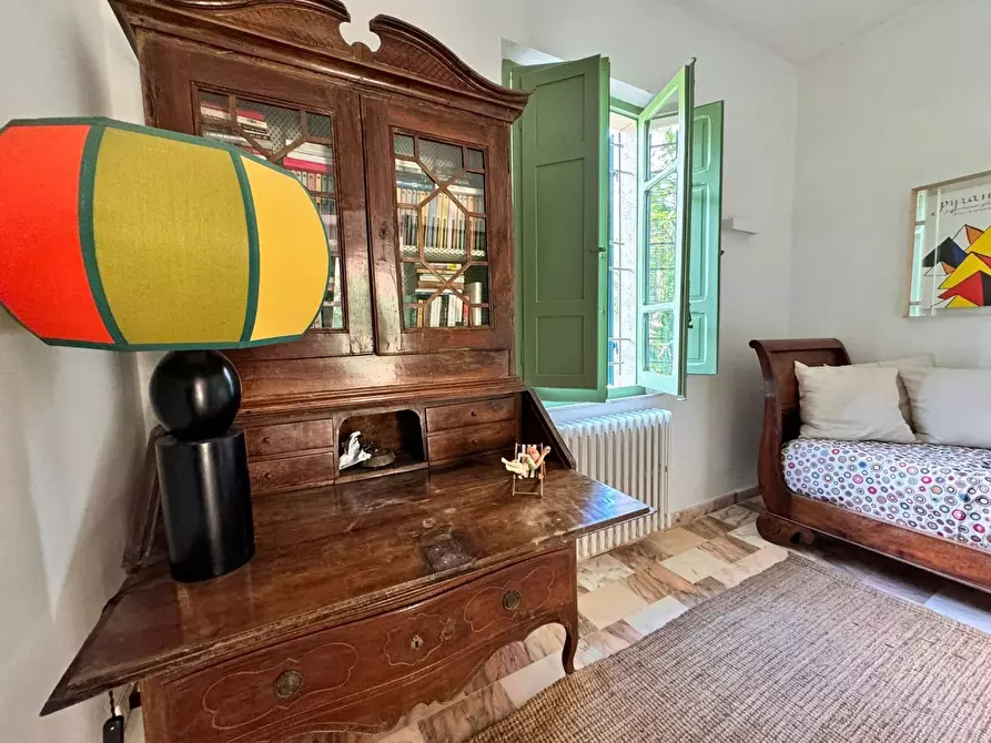 Immagine 11 di Villa in affitto  a Massa