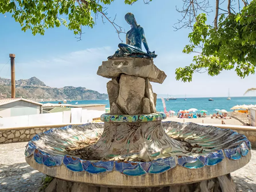 Immagine 41 di Mansarda in vendita  a Giardini-Naxos