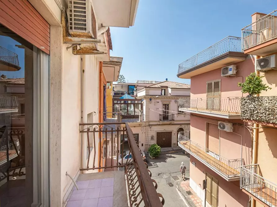 Immagine 9 di Mansarda in vendita  a Giardini-Naxos