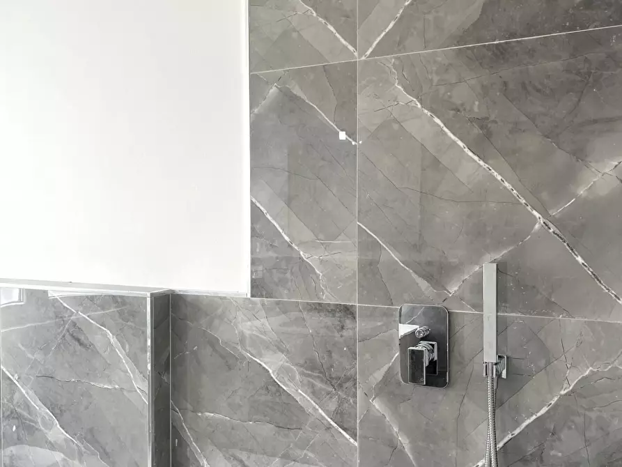 Immagine 10 di Appartamento in vendita  a Rosignano Marittimo