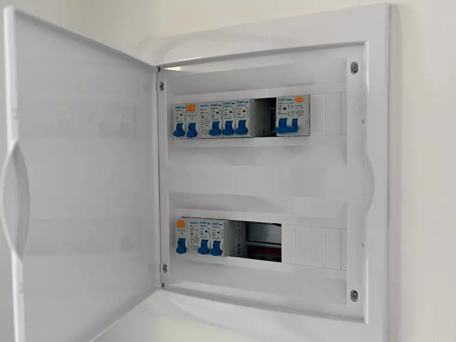 Immagine 18 di Appartamento in vendita  a Rosignano Marittimo