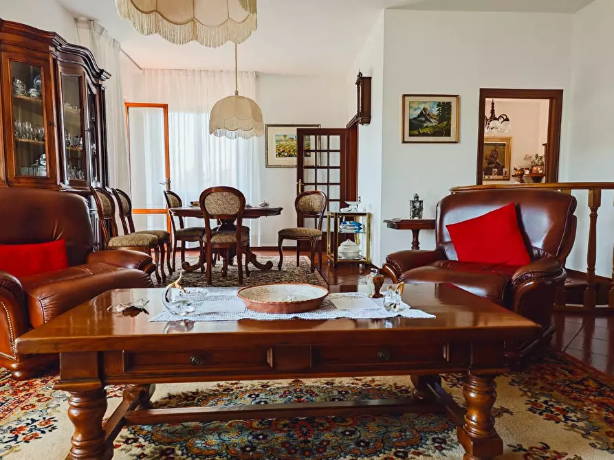 Immagine 15 di Villa in vendita  a Casciana Terme Lari