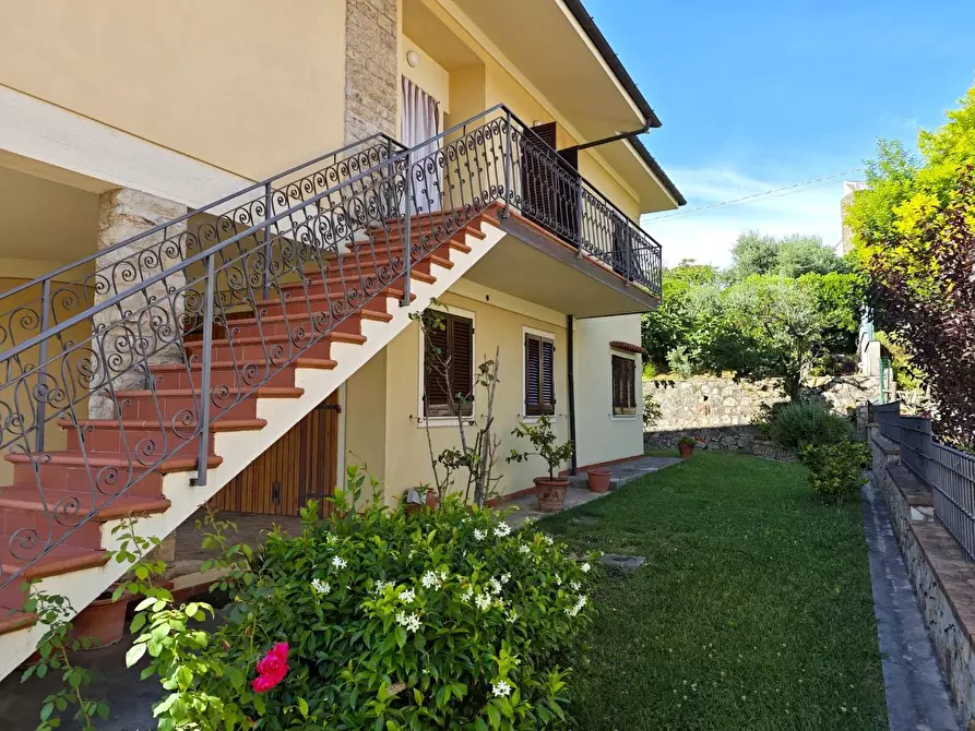 Immagine 4 di Villa in vendita  a Casciana Terme Lari