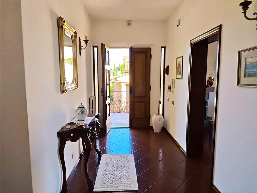 Immagine 8 di Villa in vendita  a Casciana Terme Lari