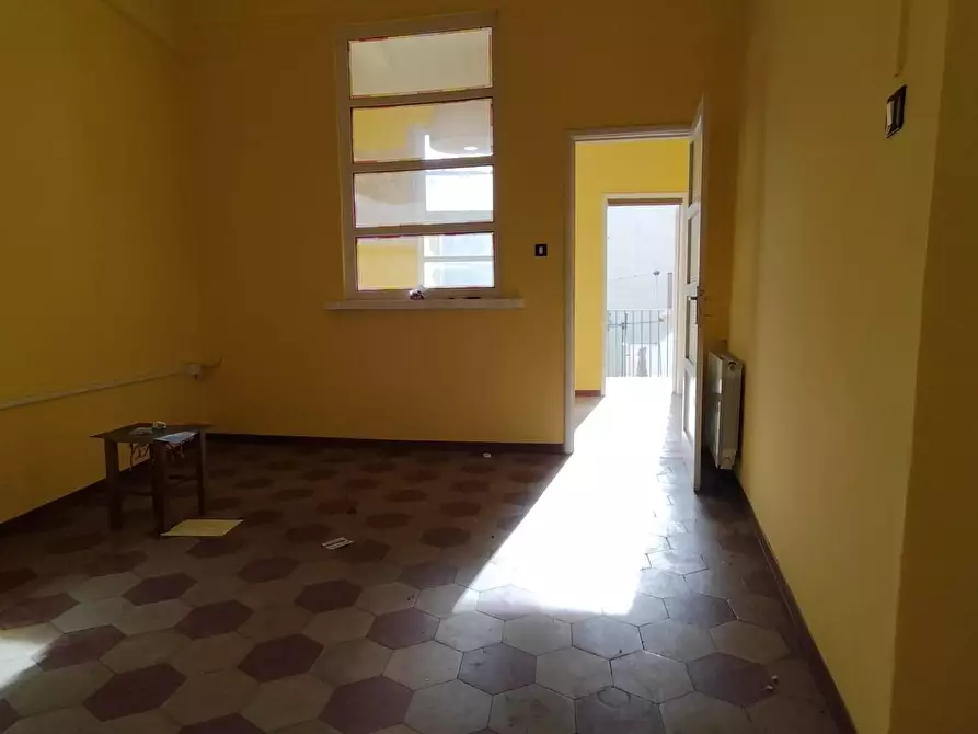 Immagine 11 di Appartamento in vendita  a Massa