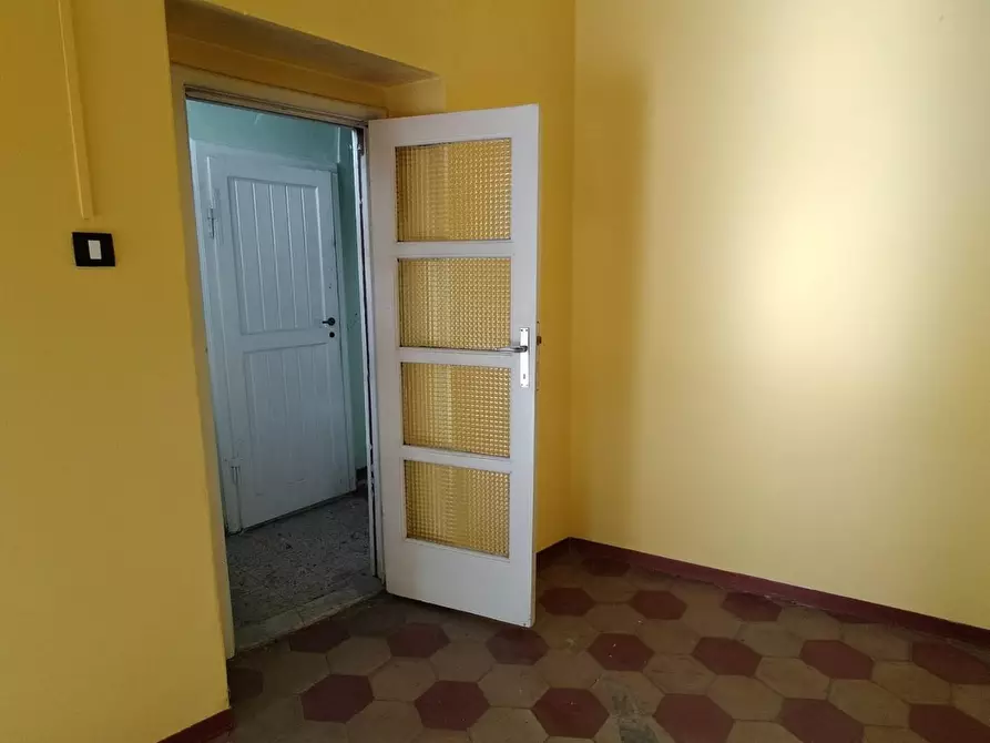 Immagine 9 di Appartamento in vendita  a Massa