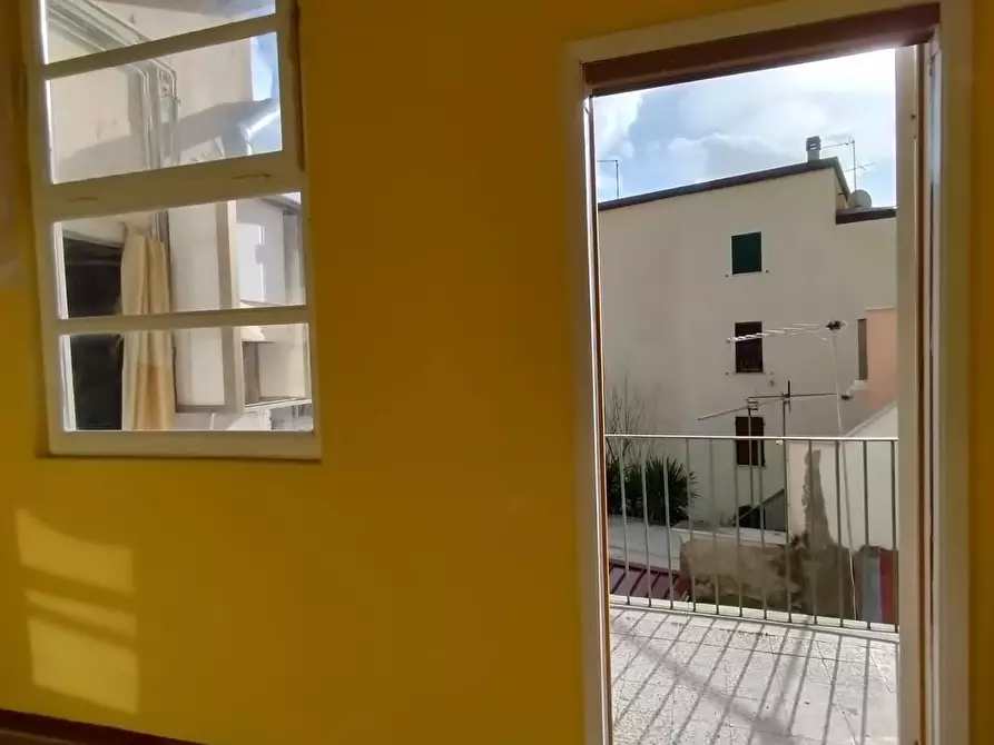 Immagine 6 di Appartamento in vendita  a Massa