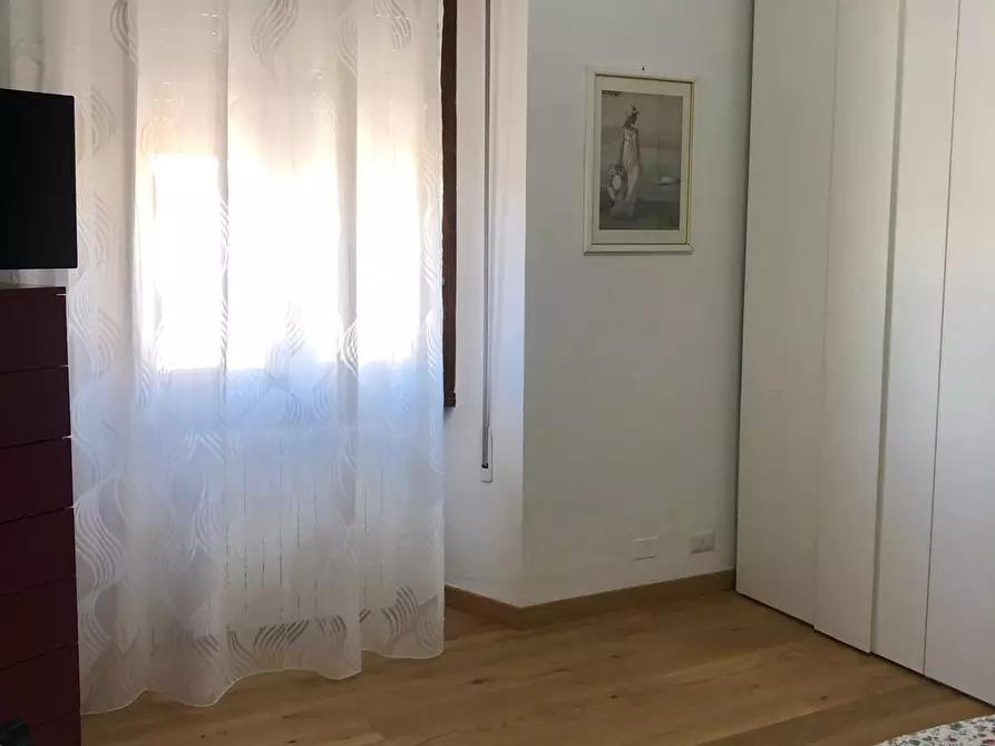 Immagine 11 di Appartamento in vendita  a Poggibonsi