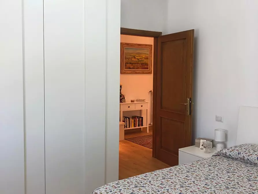 Immagine 9 di Appartamento in vendita  a Poggibonsi