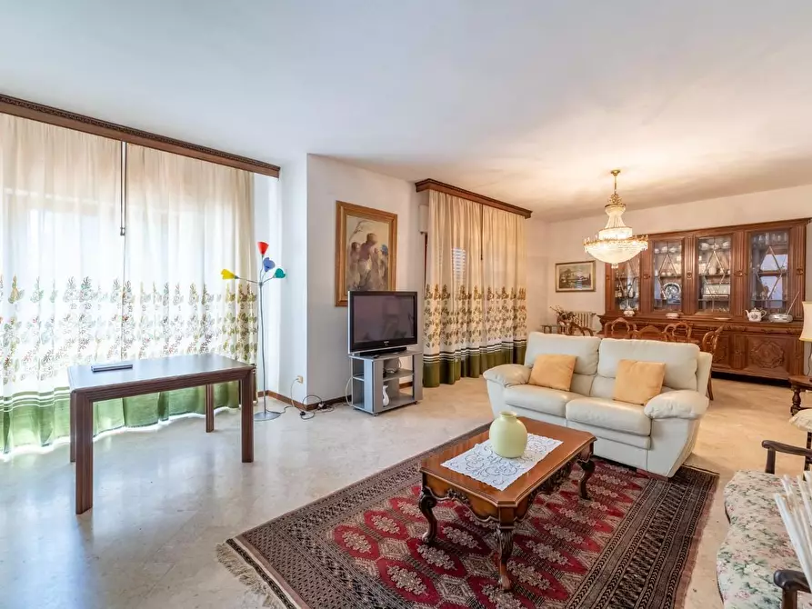 Immagine 2 di Casa trifamiliare in vendita  a Casciana Terme Lari