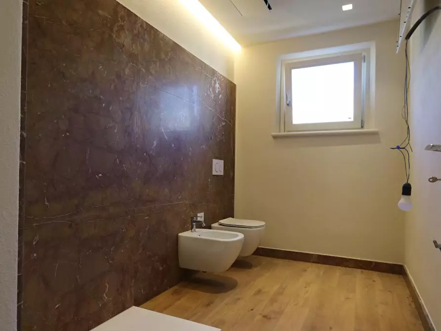 Immagine 10 di Appartamento in vendita  a Cascina