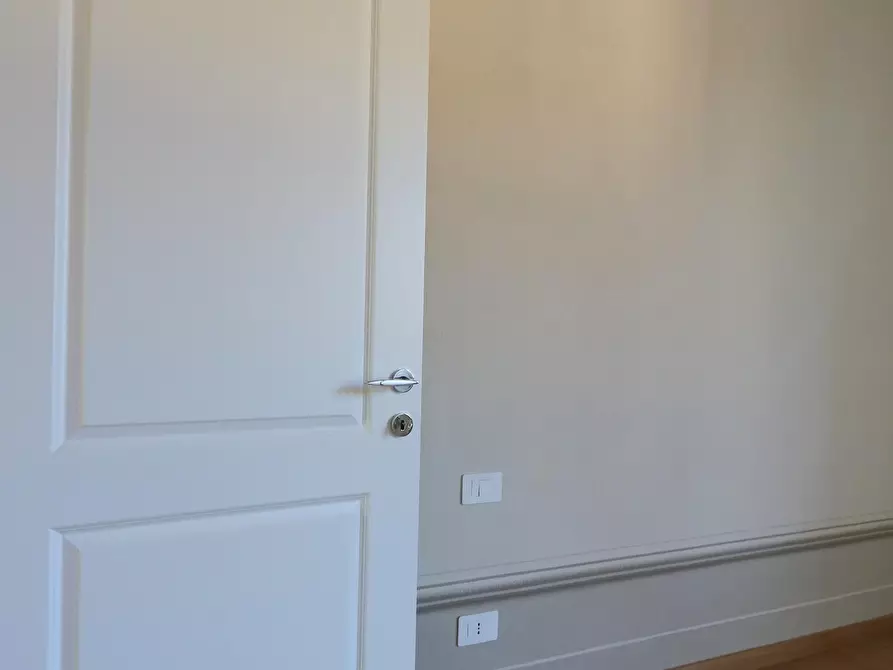 Immagine 8 di Appartamento in vendita  a Cascina