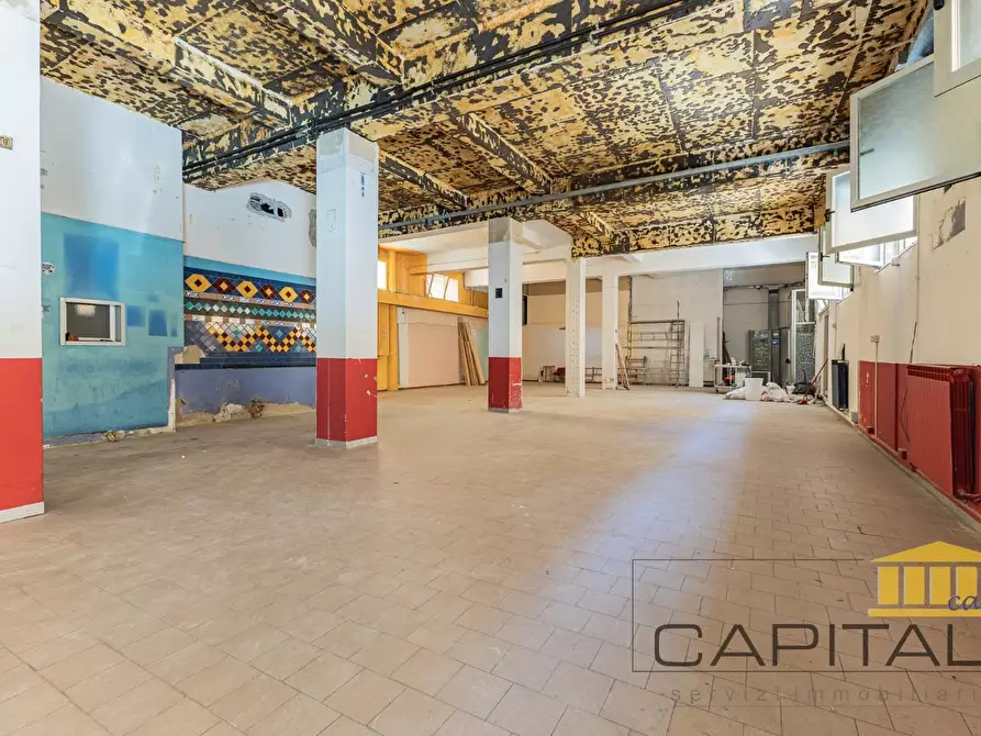 Immagine 7 di Locale commerciale in affitto  a Pisa